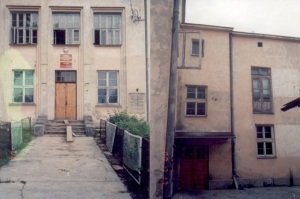 Budynek szkolny - sierpień 1999 r.