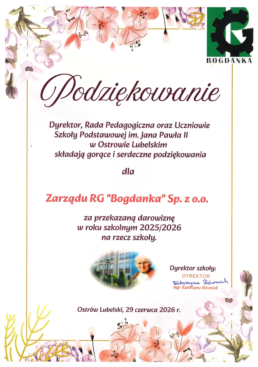 Dyrekcja, Grono Pedagogiczne oraz Uczniowie naszej szkoły składają serdeczne podziękowania Zarządowi RG „Bogdanka” Sp. z o.o. za przekazaną darowiznę w postaci nowoczesnych puf i worków sako.
Otrzymane meble relaksacyjne spełniają wymogi bezpieczeństwa oraz higieny, co jest dla nas kwestią priorytetową. Nowe wyposażenie wspaniale uzupełniło szkolną przestrzeń, stanowiąc cenne wsparcie dla procesu dydaktyczno-wychowawczego. Dzięki Państwa wsparciu nasi uczniowie zyskali bezpieczne i przyjazne miejsce do odpoczynku, integracji oraz kreatywnej pracy w czasie przerw i zajęć pozalekcyjnych.

Z wyrazami wdzięczności,
Dyrektor oraz Społeczność Szkoły Podstawowej im. Jana Pawła II w Ostrowie Lubelskim
